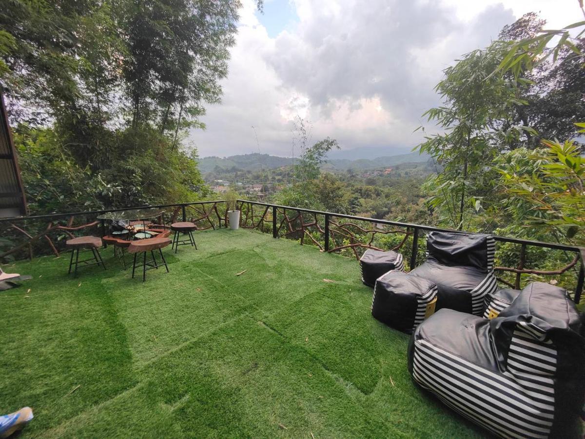 Flower Hill 180 Chiang Rai Esterno foto
